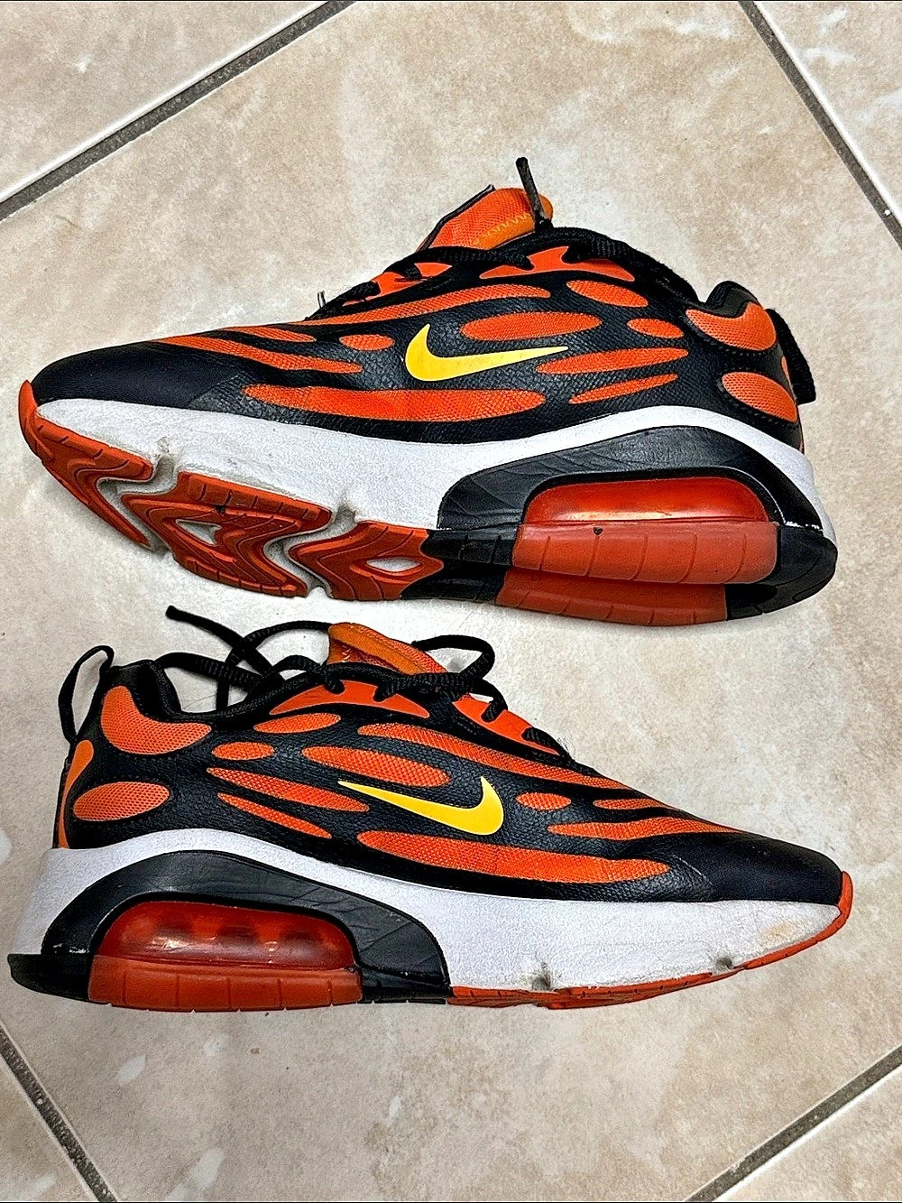 Nike Air Max 270 Bowfin Kids Sneakers US 3.5Y Black & Orange